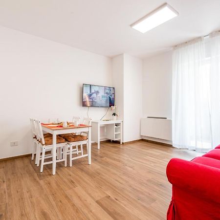 Central Station Apt With Parking Барі Екстер'єр фото