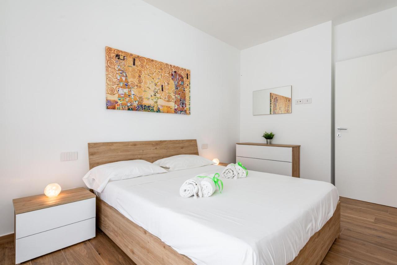 Central Station Apt With Parking Барі Екстер'єр фото